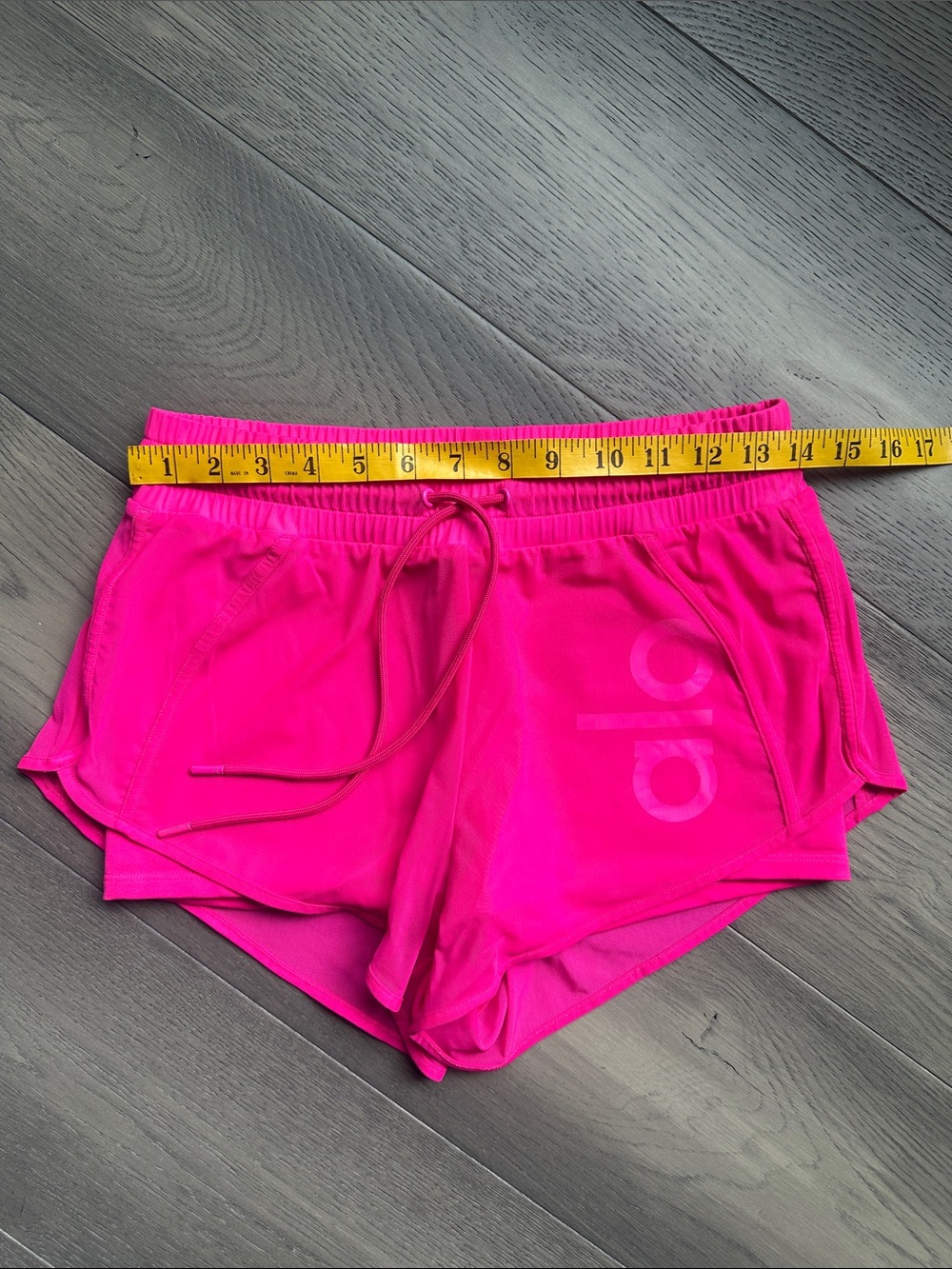 ALO Yoga Neon Hot Pink Athletic Drawstring Shorts - Picture 4 of 5